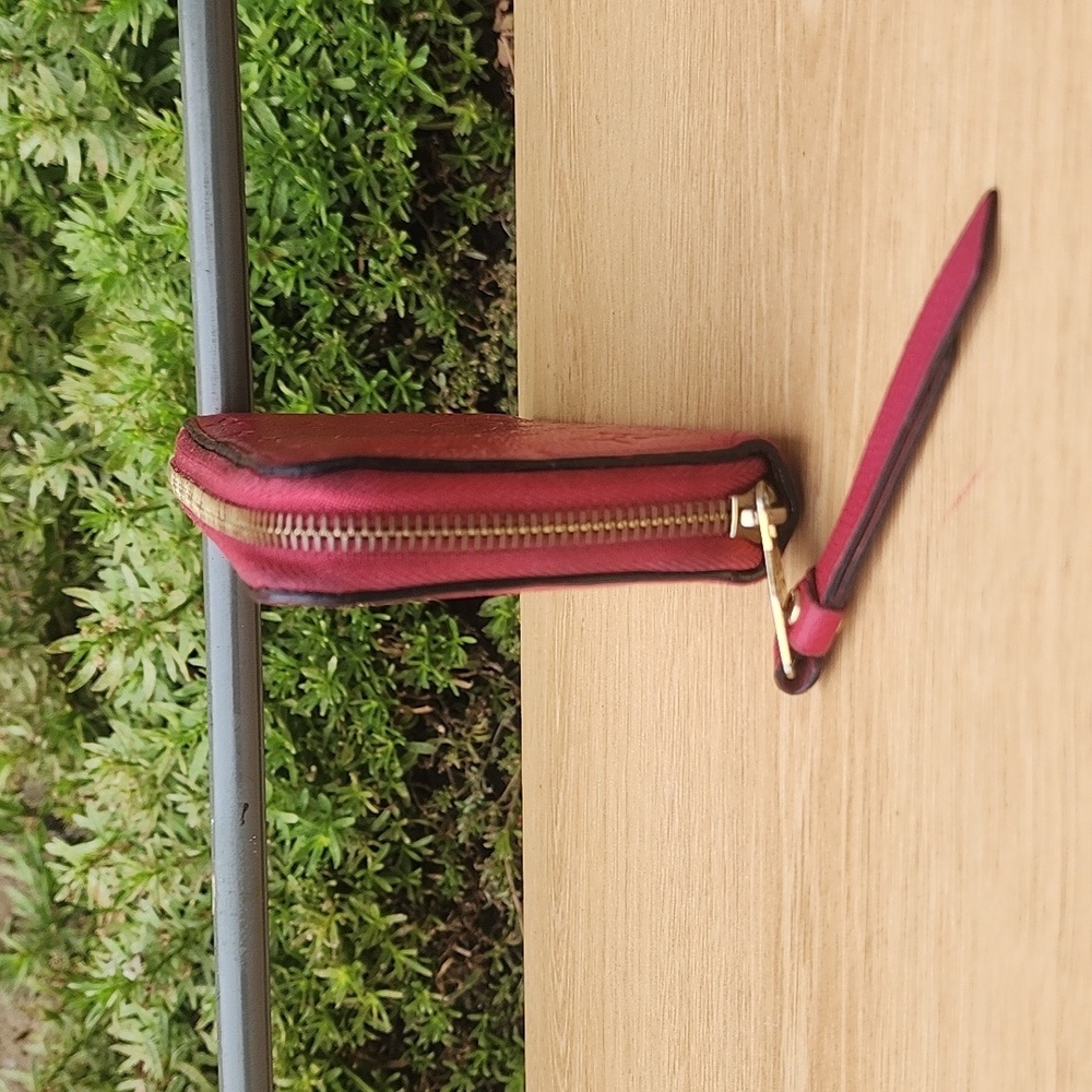 LOUIS VUITTON Round Zipper Monogram Empreinte Leather Zippy Wallet - Picture 5 of 15